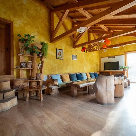 Kandaphery Guest house Miykovtsi