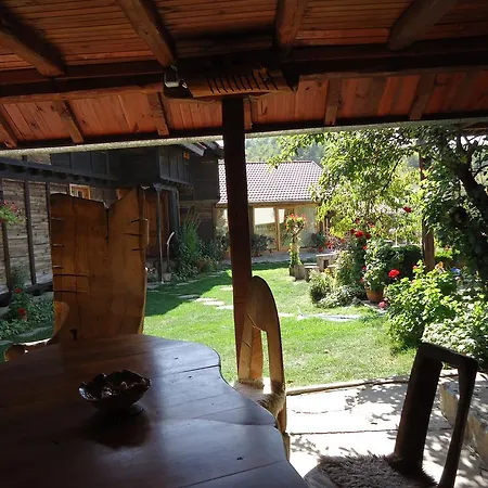 Kandaphery Guest house Miykovtsi